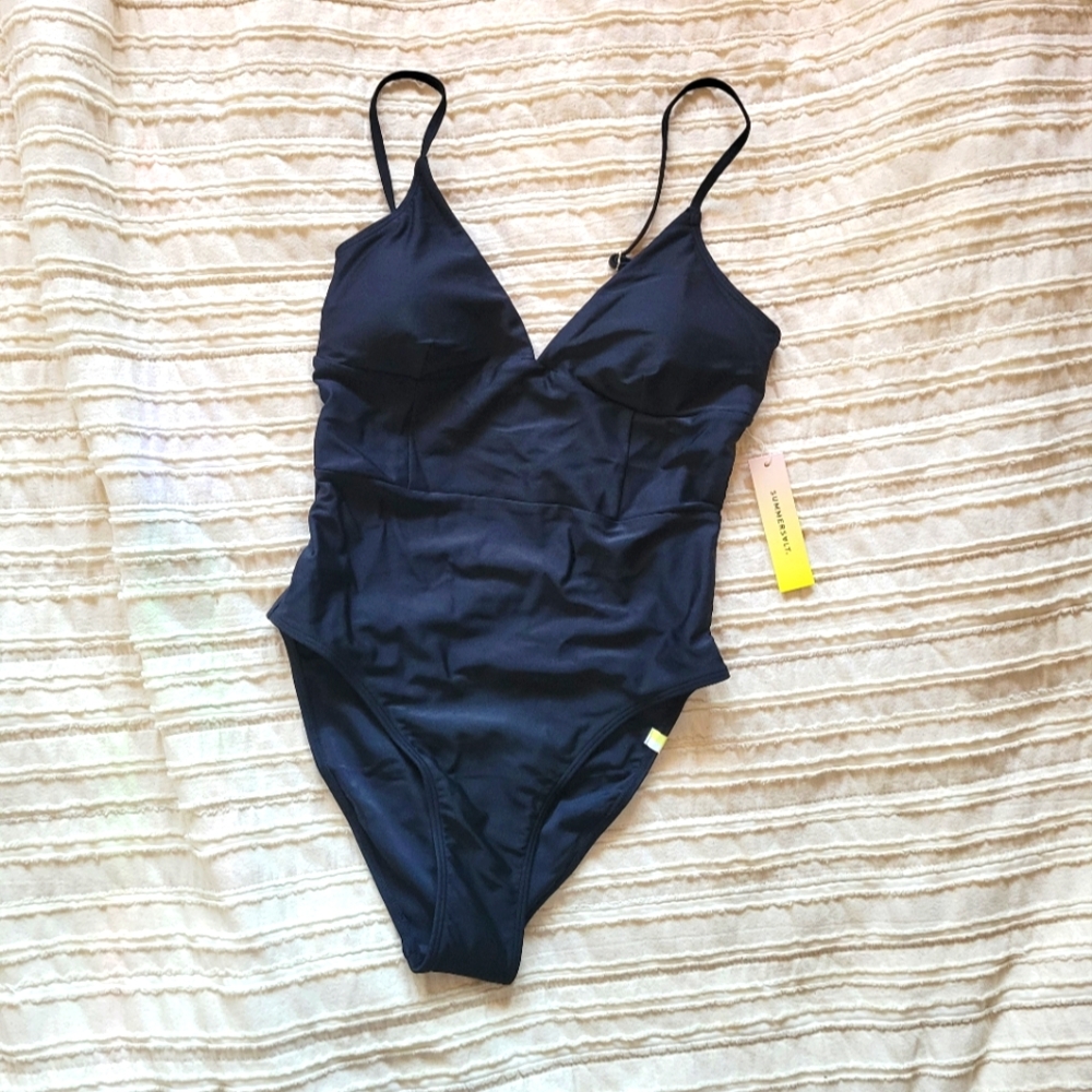 Elegant Black Women's Swimsuit
